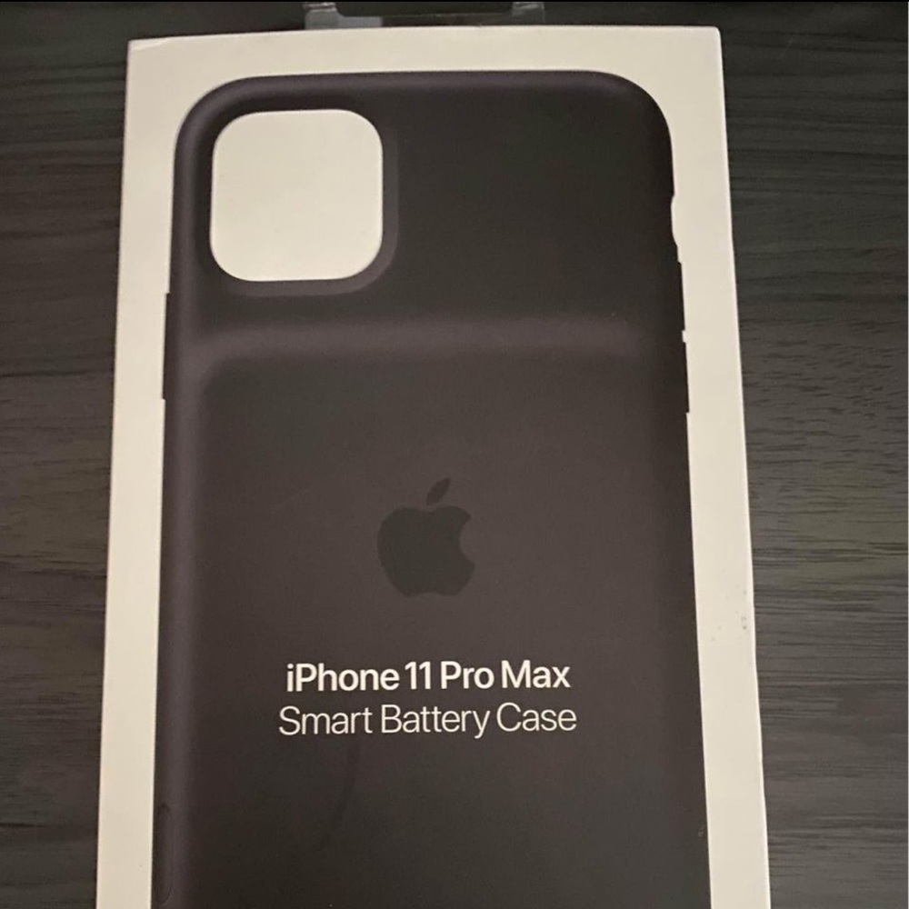 Apple Charging Case for iPhone 11 Pro Max